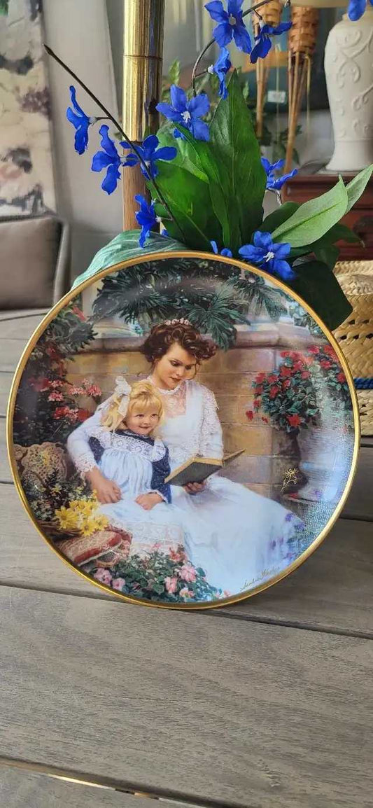 Reco Memories from the Heart Collector Plate