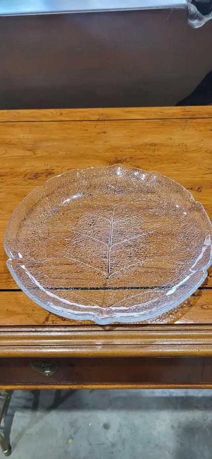 Clear Glass Leaf Pattern Bowl and Plate Set - 16pcs
