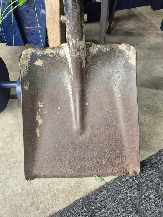 D-Handle Garden Shovel