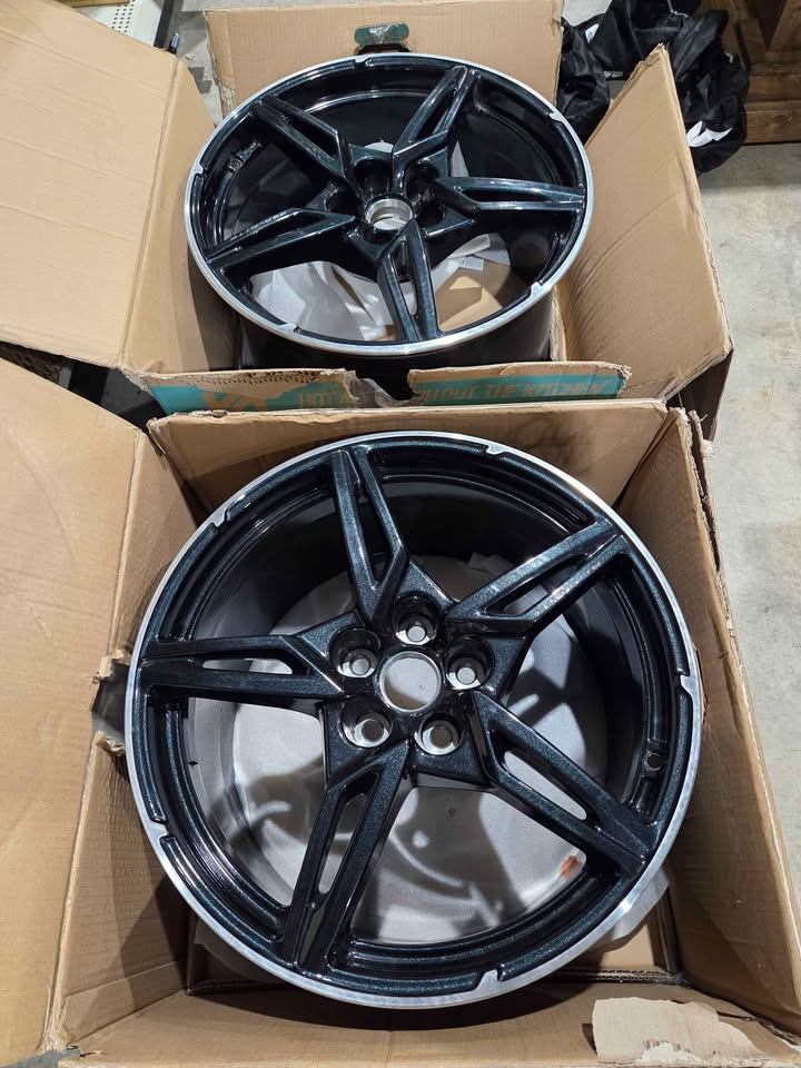 Variant Radon 20x11 Wheels - 2 available