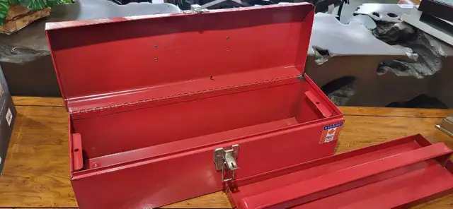 Mastercraft Metal Tool Box Red