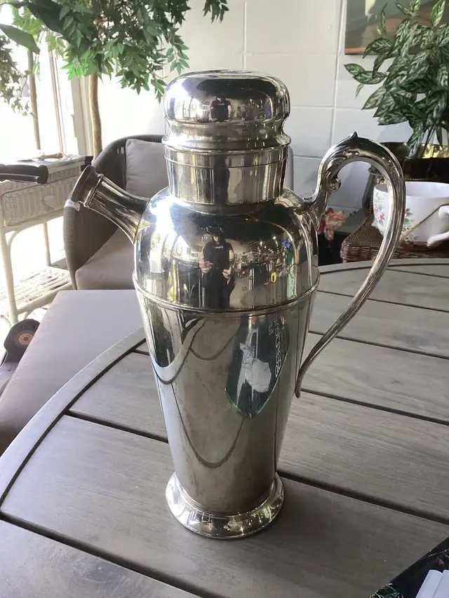 Primrose Plate Cocktail Shaker