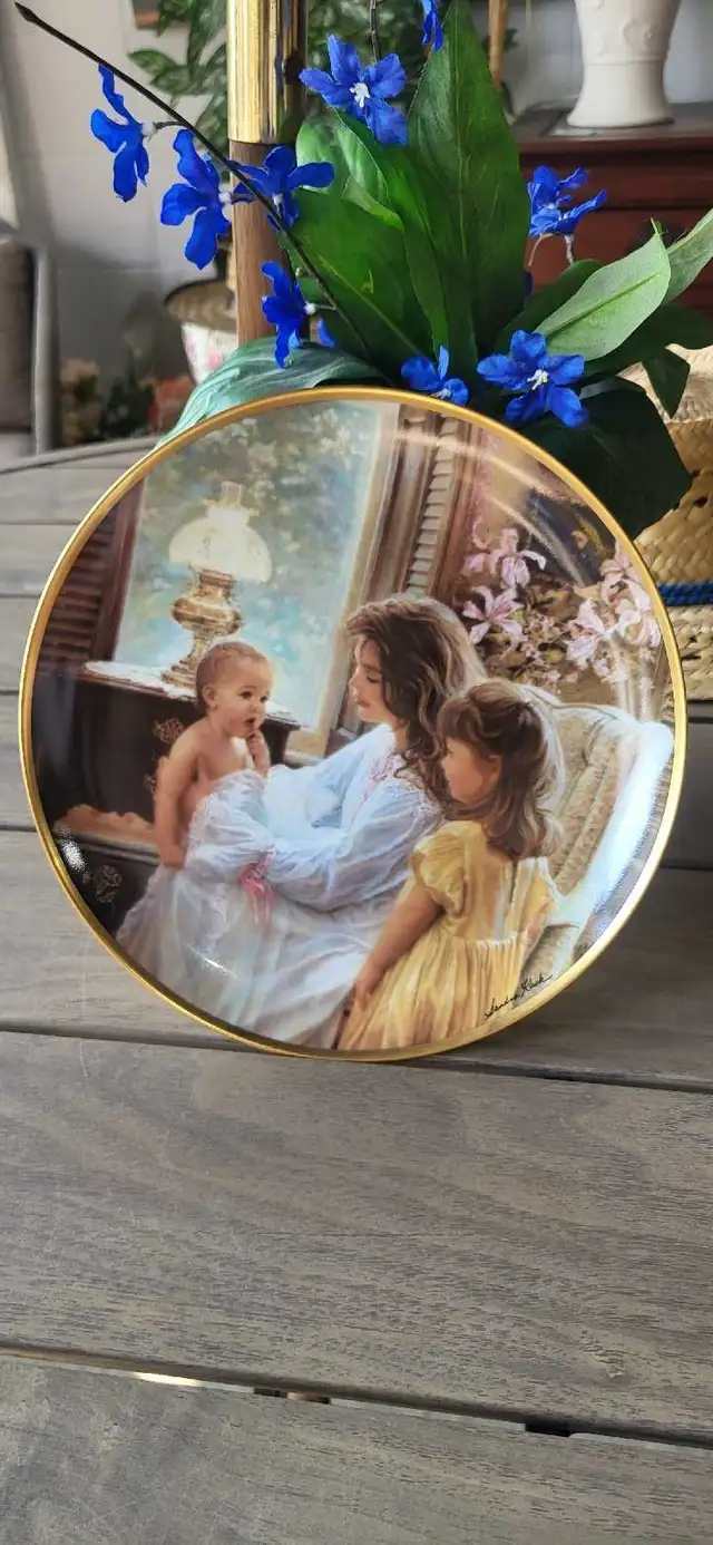 Reco Morning Glory Collector Plate
