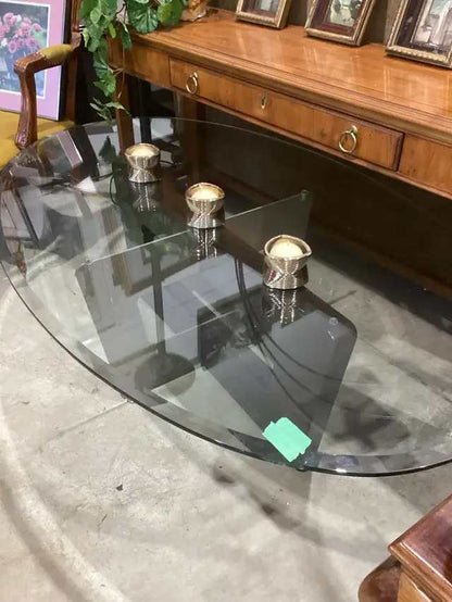 Oval glass coffee table