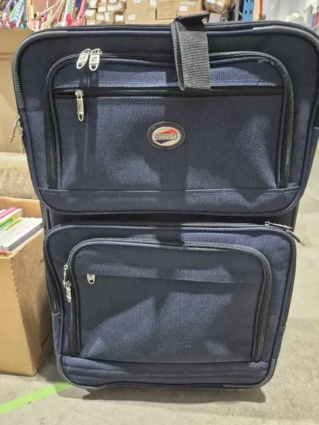 Navy Large American Tourister Luggage