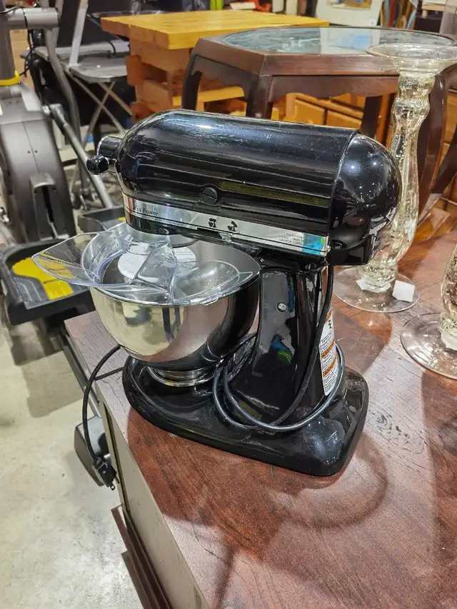 Black KitchenAid Ultra Power Stand Mixer - tested