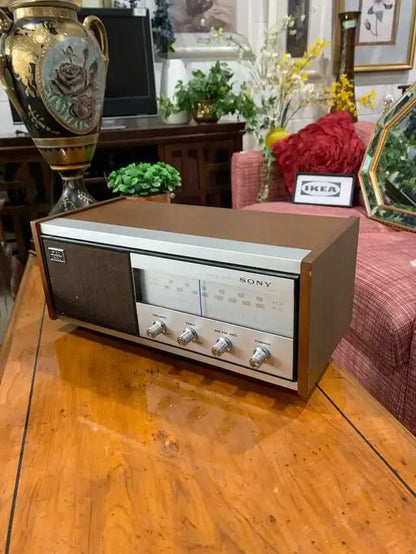 Sony 8F-56W Solid State 2 Band Radio