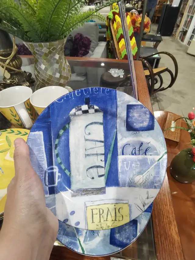 Funky Kitchen Tableware Set