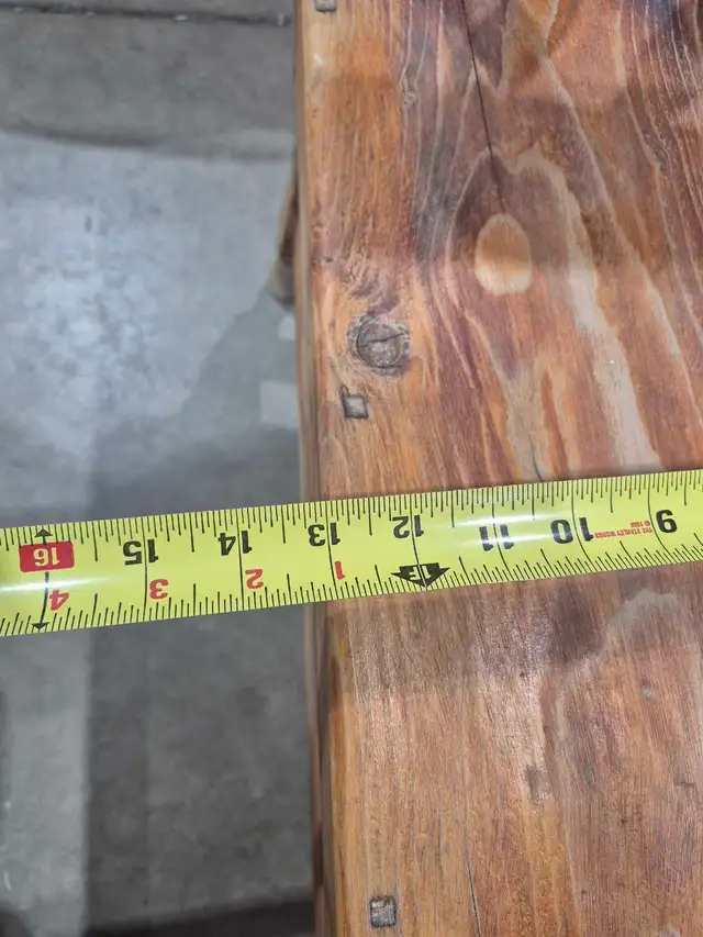 Solid Wood Spindle Bench