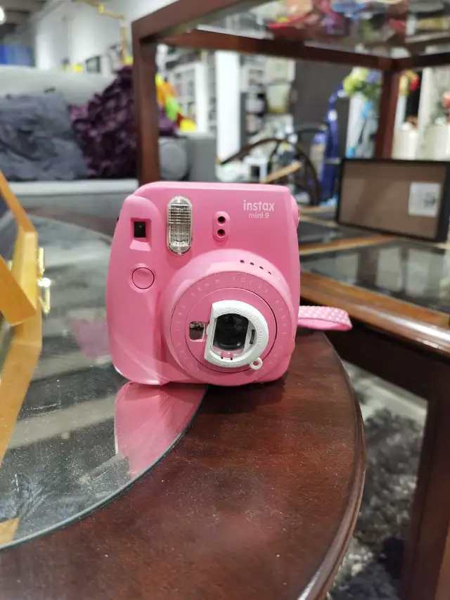 Pink Fujifilm Instax Mini 9