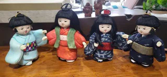 Set of 4 Japanese Ichimatsu Kimono Dolls
