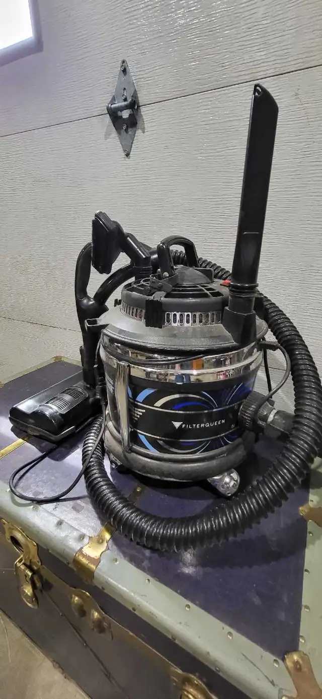 FilterQueen Vacuum - Missing Pole Attatchment