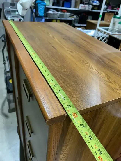 Tall Oak Dresser ( 6 drawers) with Cabinet (4 shelves)