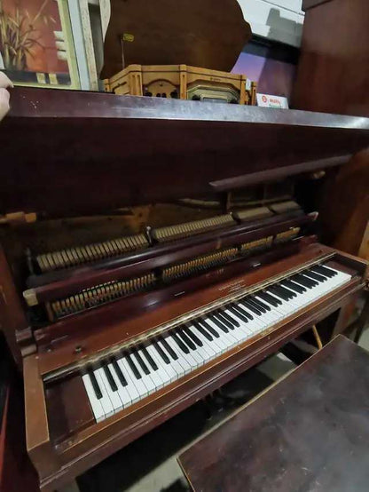 Gerhard Heintzman Upright Piano
