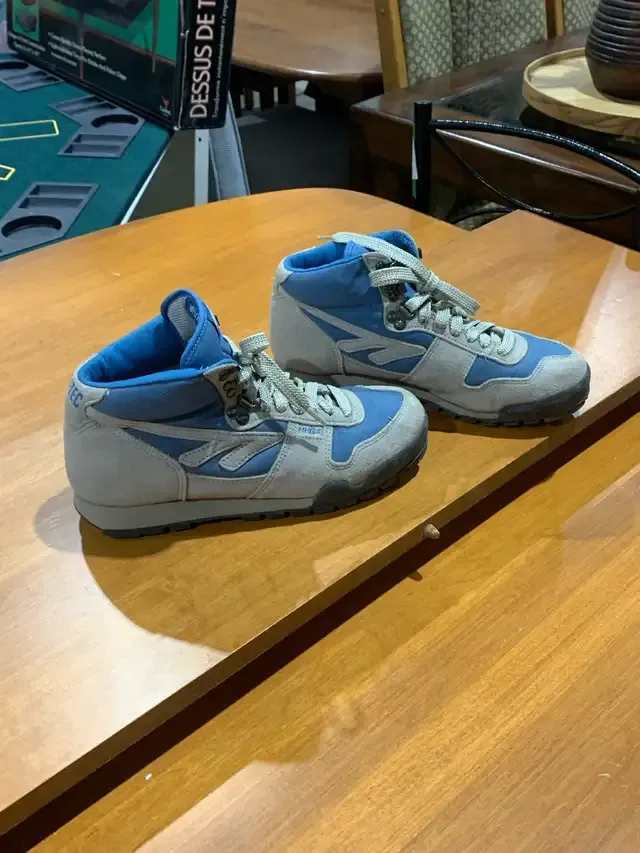 Vintage Hi-Tec Sierra Lite Hiking Boots – Blue & Grey