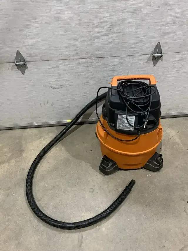 RIDGID 14 Gallon 6.0 Peak HP Wet/Dry Vacuum