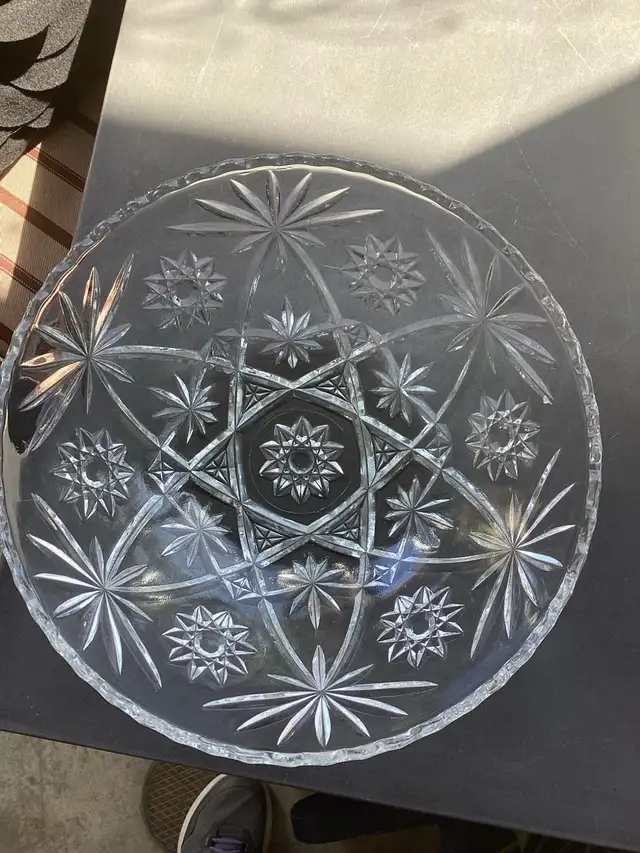 Clear Crystal Starburst Pattern Serving Bowls - 2 available
