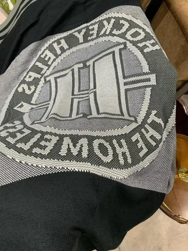 Hockey Helps The Homeless Throw Blanket