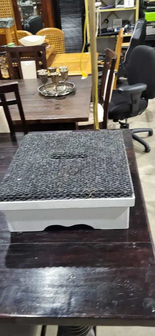 Woode Pet Step with Carpet