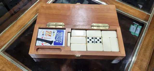 Vintage Wood Cribbage Board with Dominoes Set