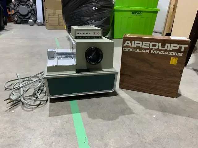 Argus 500 Automatic Slide Projector - Power Tested