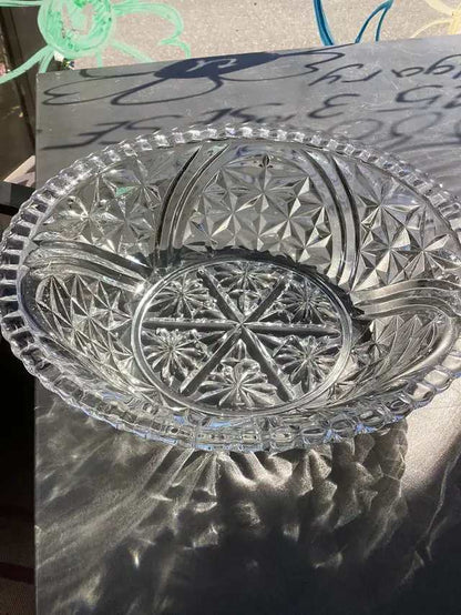 Clear Glass Star Pattern Serving Bowl