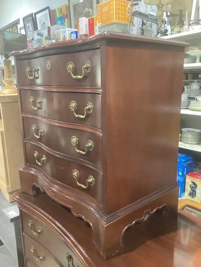 Mahogany Dresser and Chest Set - Lexington