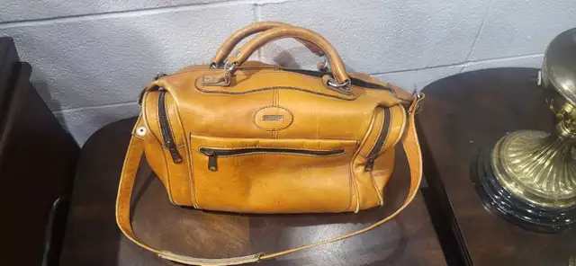 Vintage Gerry Weber Leather Satchel