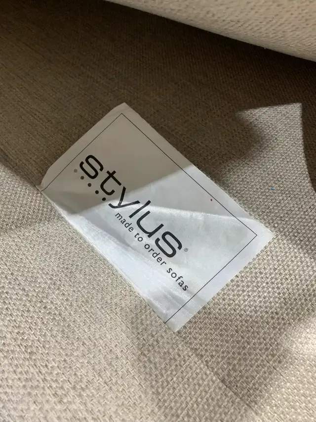 Bespoke Stylus Upton Loveseat