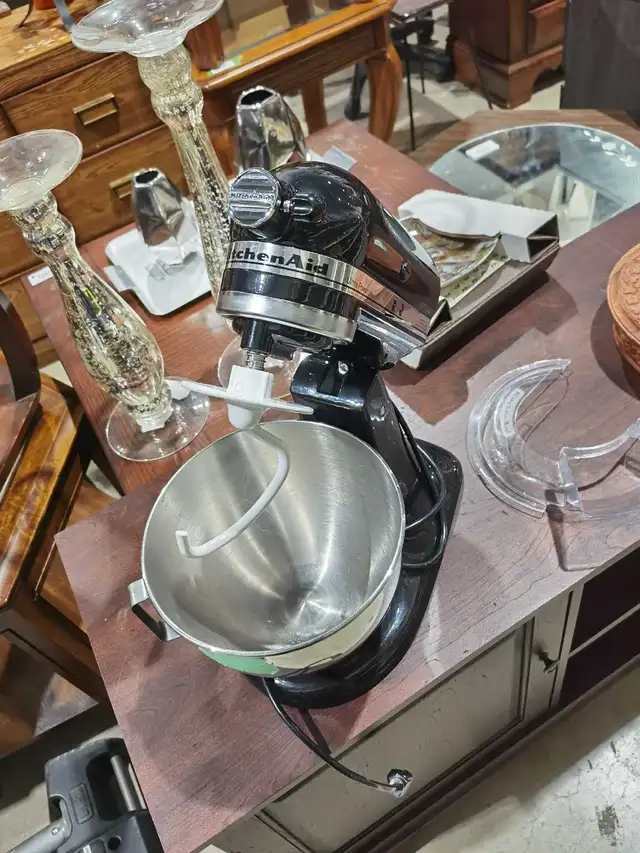 Black KitchenAid Ultra Power Stand Mixer - tested