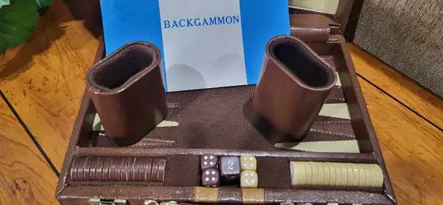 Vintage Mr. Backgammon Game Set
