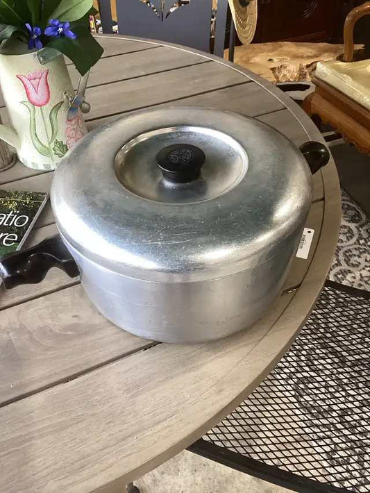 Wear-Ever Aluminum Pot