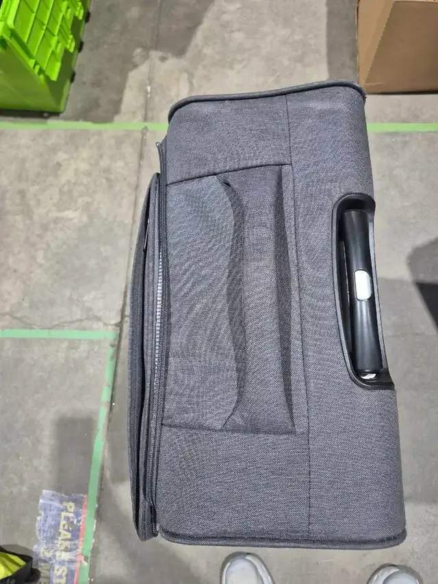 Grey It Luggage Suitcase Set
