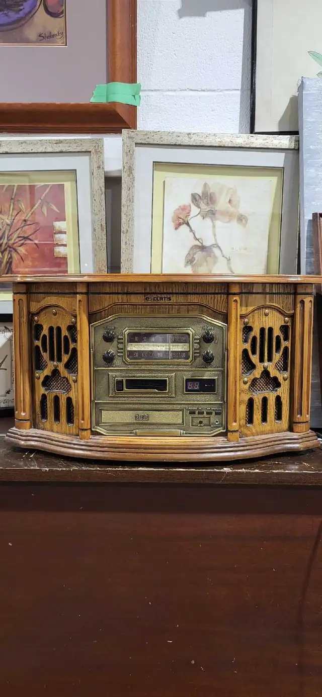 Curtis RCD820 Vintage Style Music Center - Fully Functional