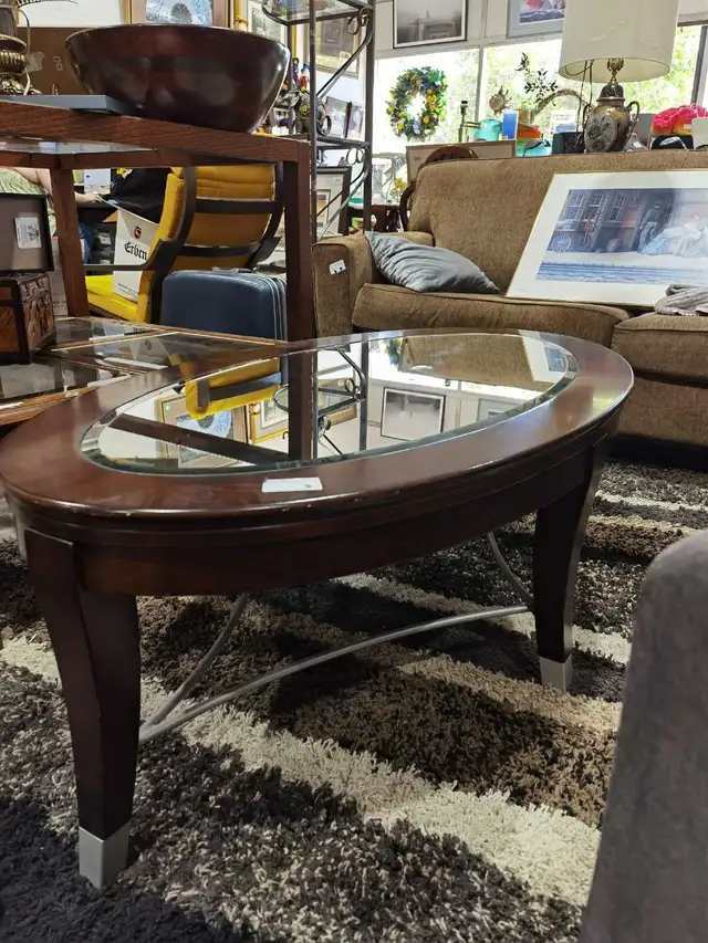 Oval Coffee Table with Mirror Top