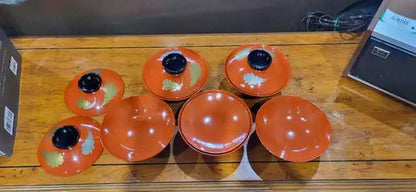 Vintage Japanese Lacquerware Bowl Set