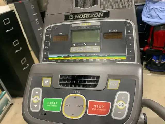 Horizon Fitness CE9.2 Elliptical