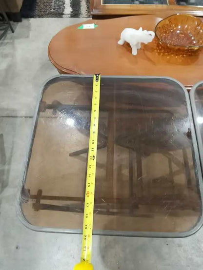 2 white Patio chairs with 2 glass tables (set)