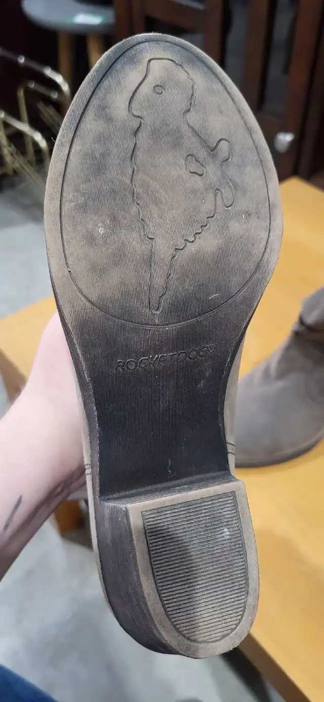 Rocket Dog Sherrff Boots - Suede Size 8