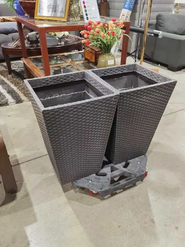 Wicker Garden Planters (set of 2)