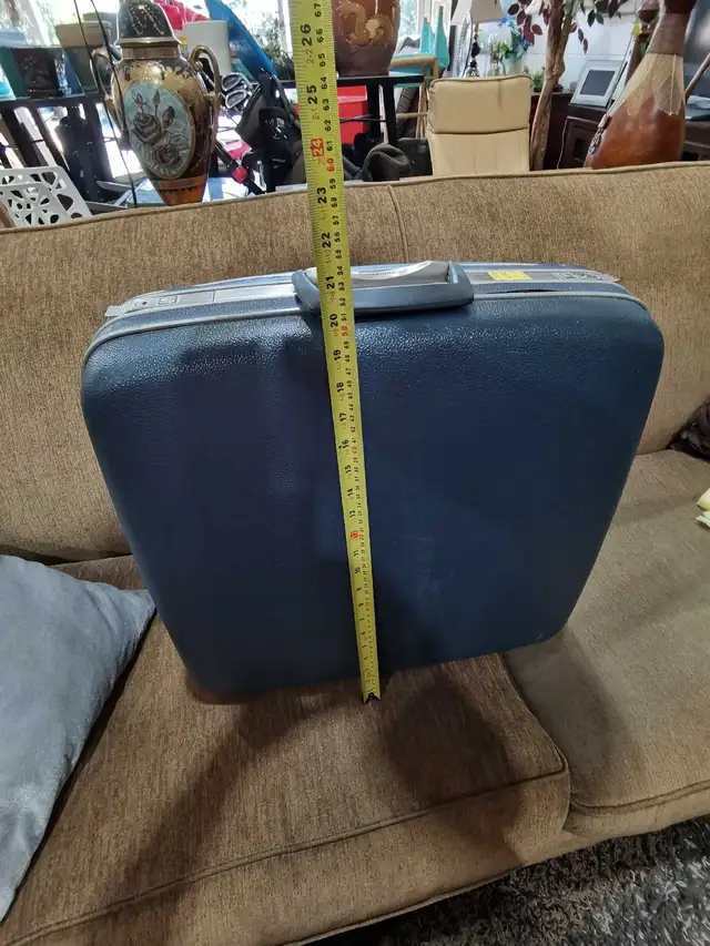 Samsonite Hard-Shell Suitcase
