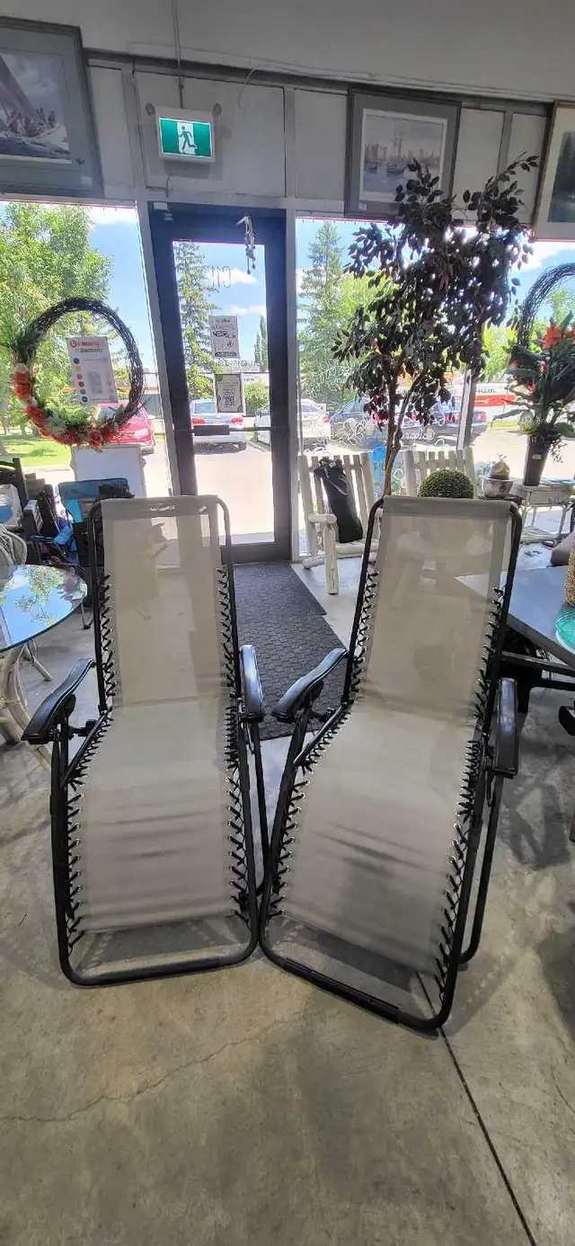 Rona Zero Gravity Chairs Grey - 2 Available