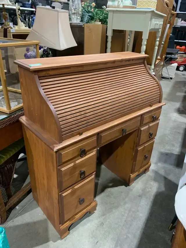 Roll Top Desk with 7 Drawers