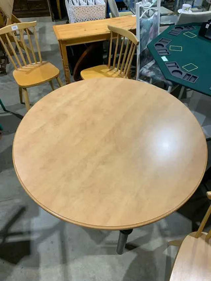 Medium Sized Round Kitchen Table With Metal Legs