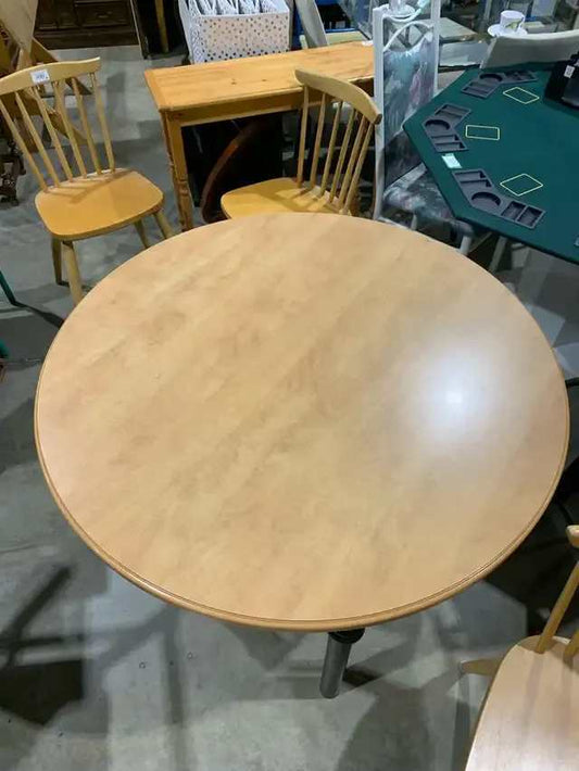 Medium Sized Round Kitchen Table With Metal Legs