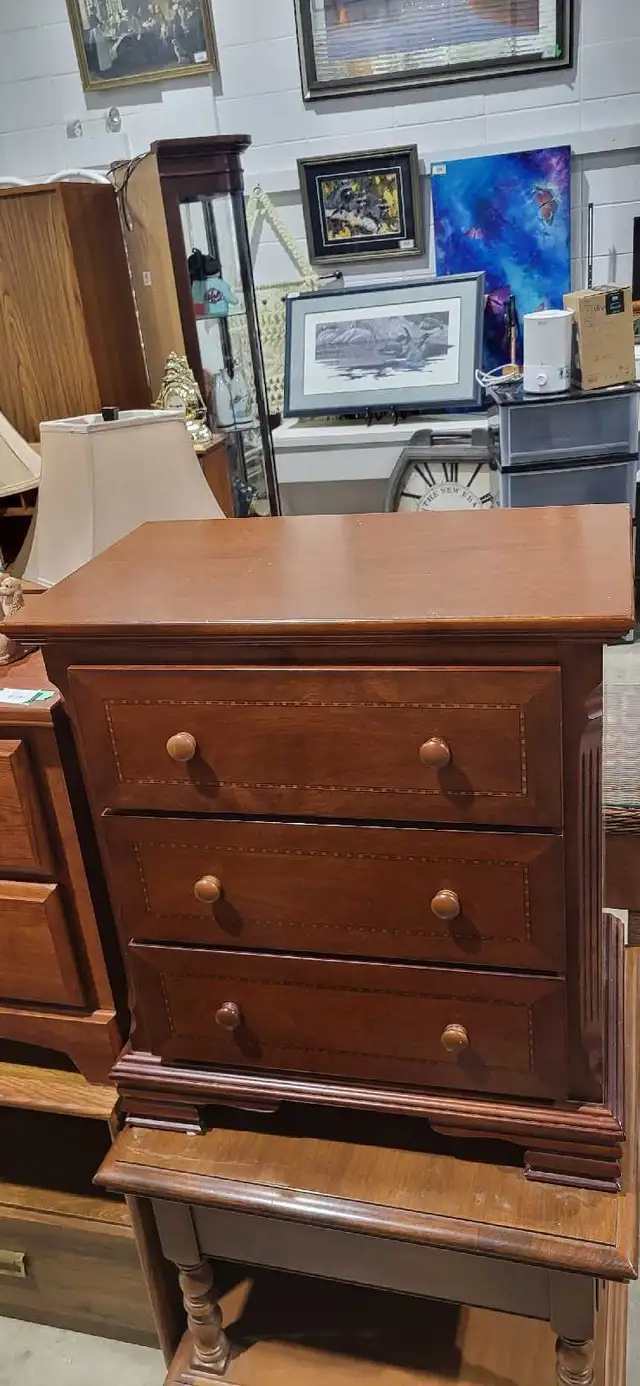Pilling Manchester Collection Nightstand