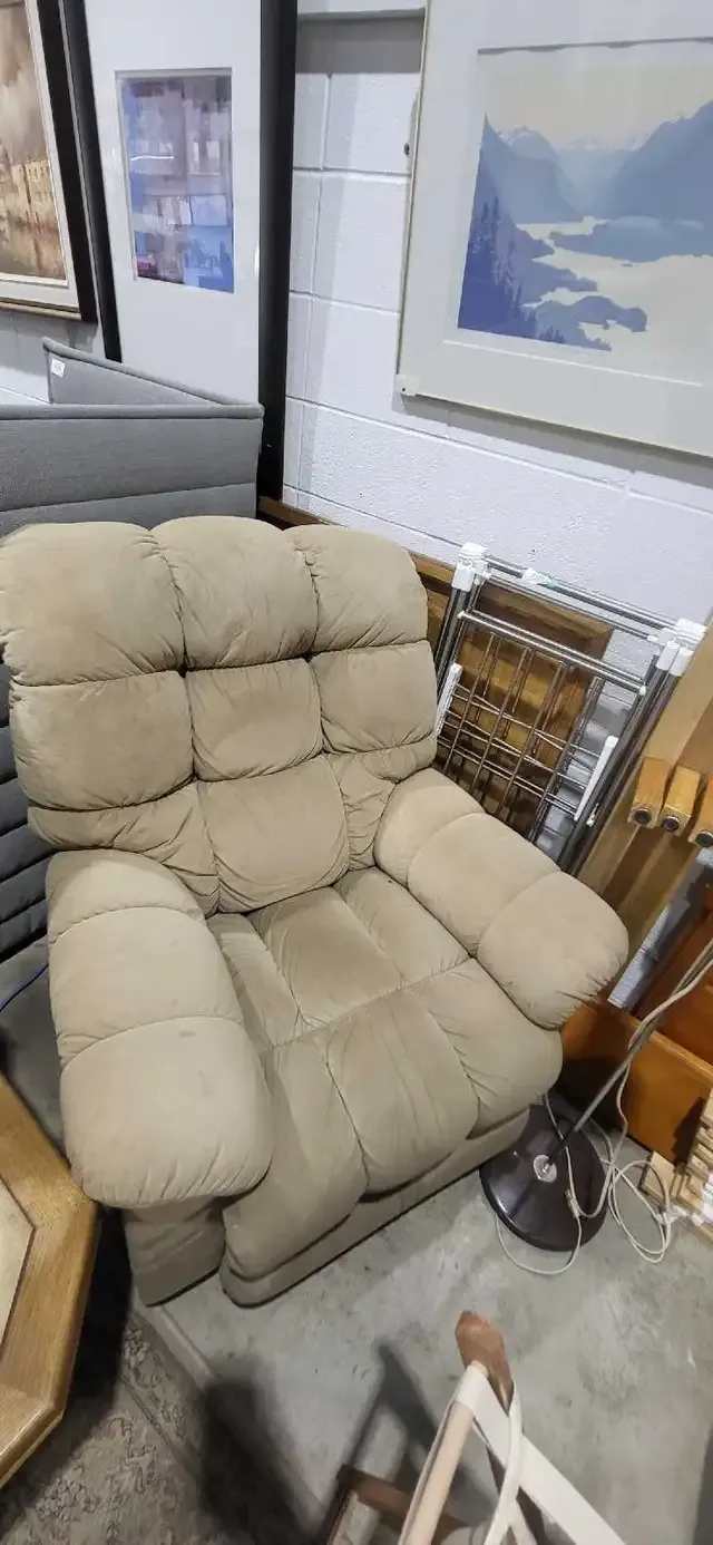 La-Z-Boy Recliner Beige Microfibre