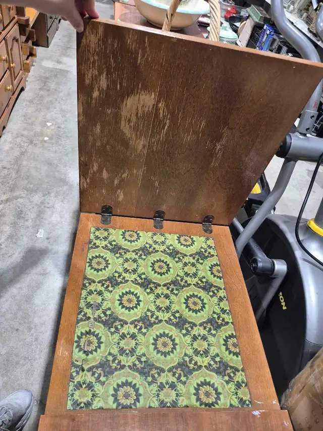Vintage Sewing Machine Cabinet and Table