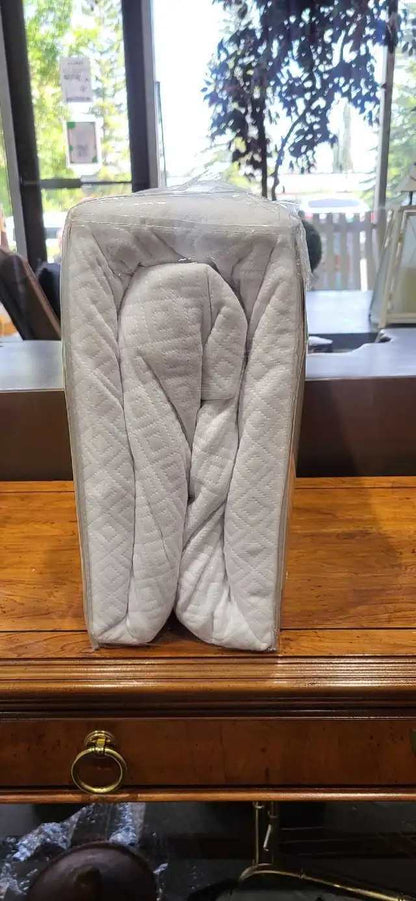 Home Studio Waterproof Mattress Protector Quee Sized