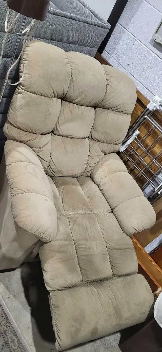 La-Z-Boy Recliner - Tan Rocker